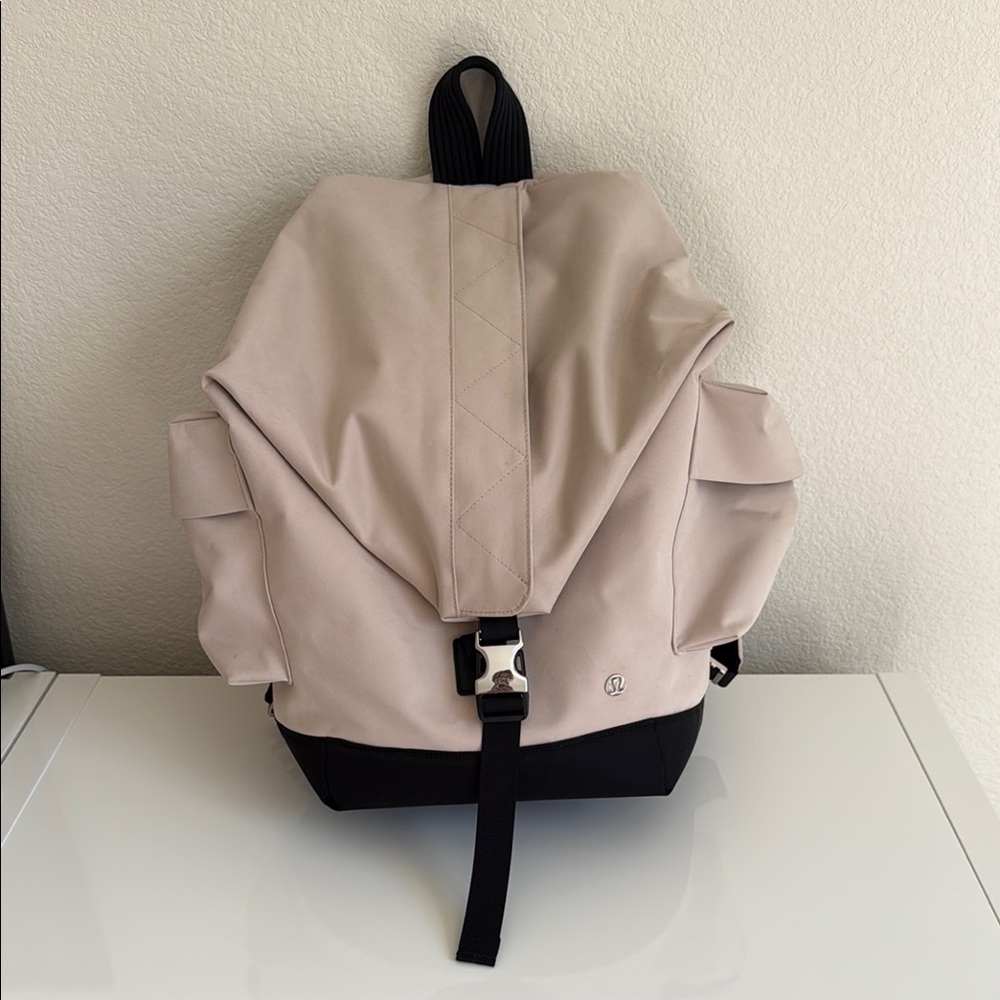 EUC Lululemon Fill Your Day Backpack